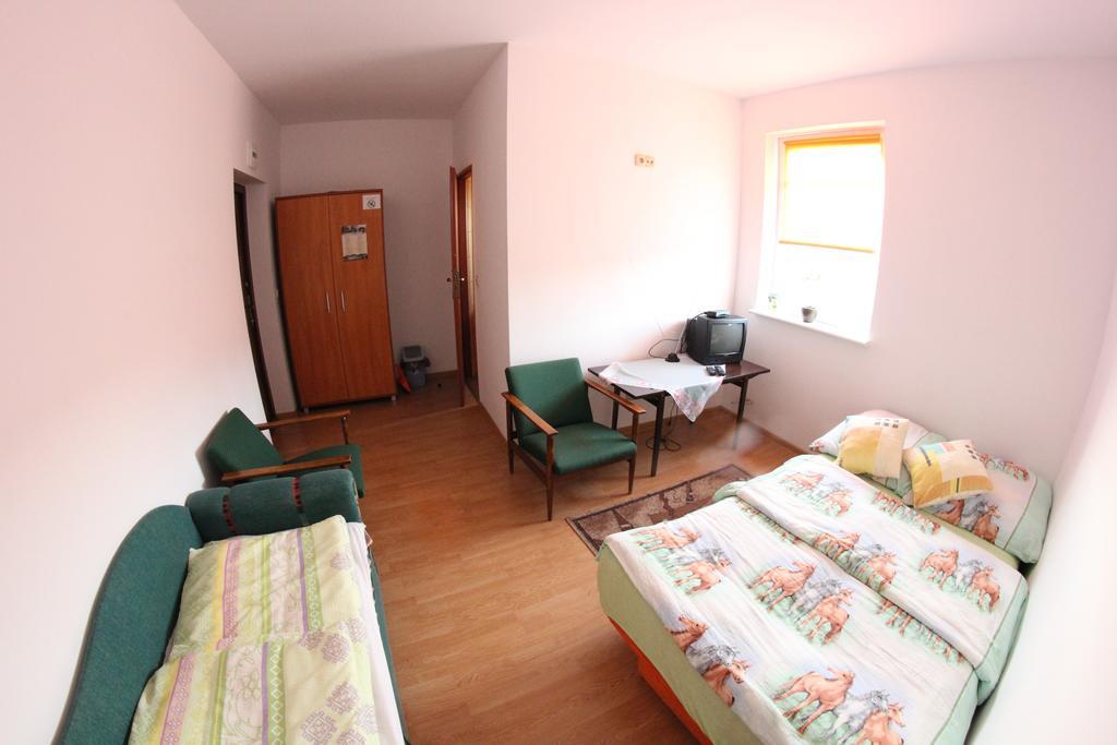 Rafaello Pokoje Goscinne Łagów Habitación foto