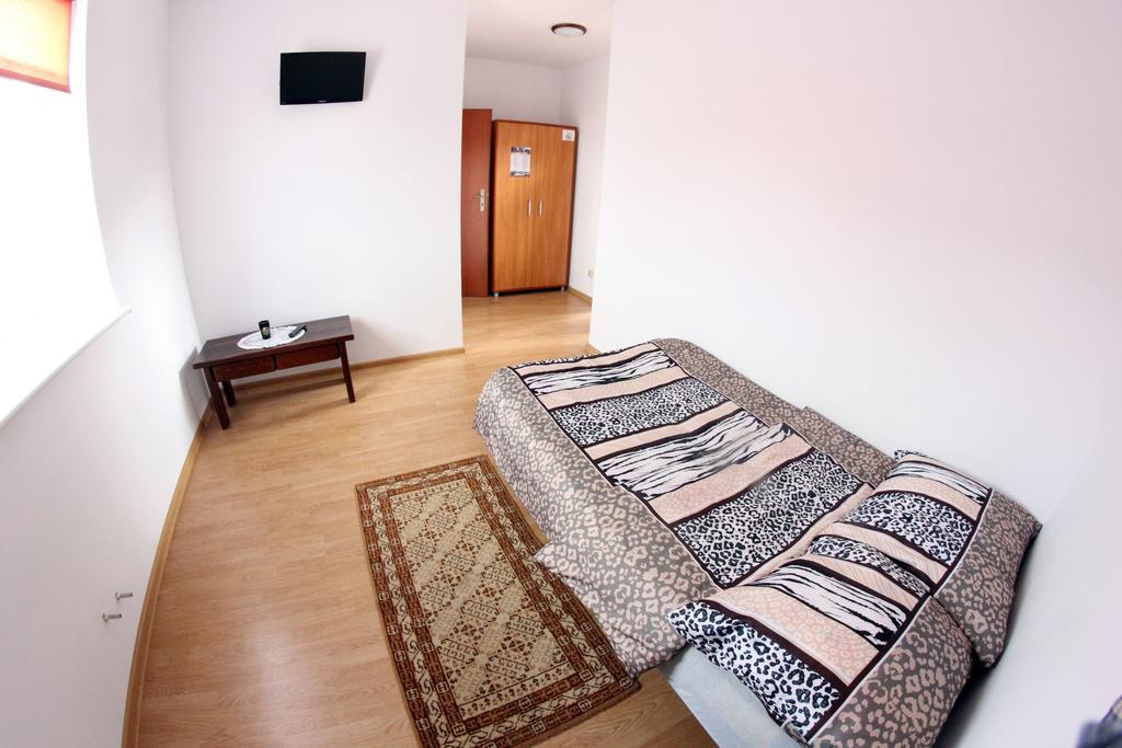 Rafaello Pokoje Goscinne Łagów Habitación foto