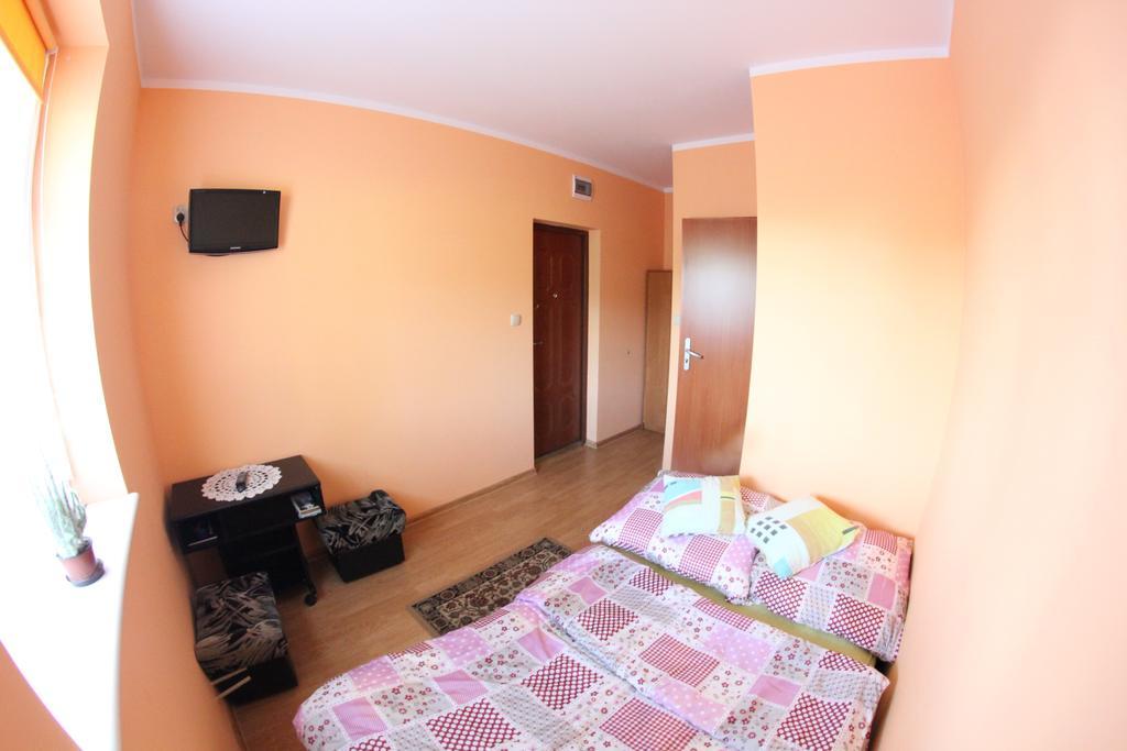 Rafaello Pokoje Goscinne Łagów Habitación foto
